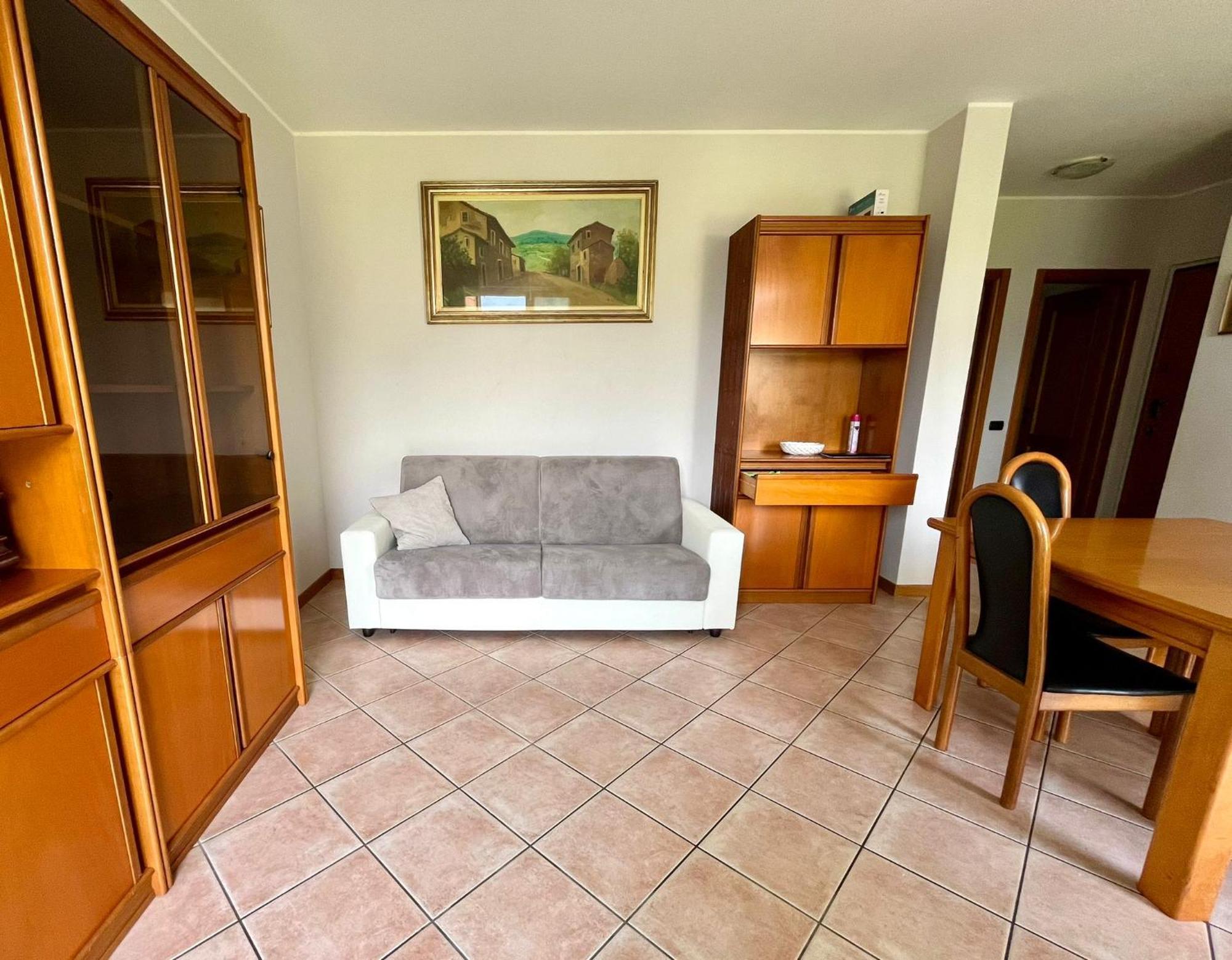 Apartment With Garden And Garage Dongo - Larihome A28 Exteriör bild